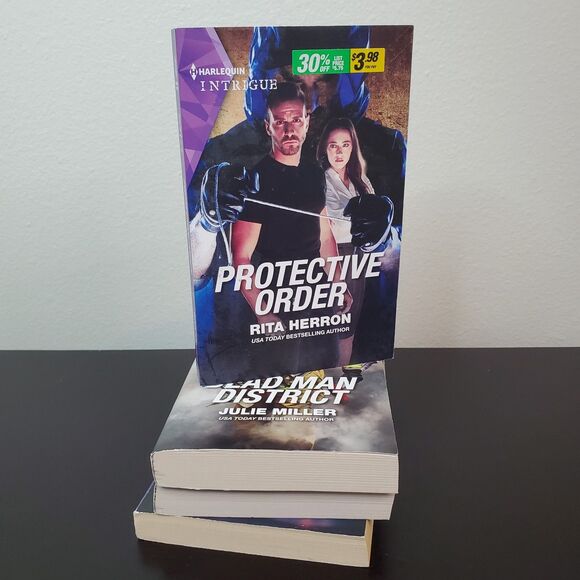 Lot of 4 Harlequin Intrigue Novels 2020-2022 - Paperback (Julie Miller, Cindi My - Picture 1 of 11